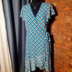 Diane Von Furstenberg Ruffled Hem/Sleeve Wrap Dress (Blue/Brn/White) - Size M